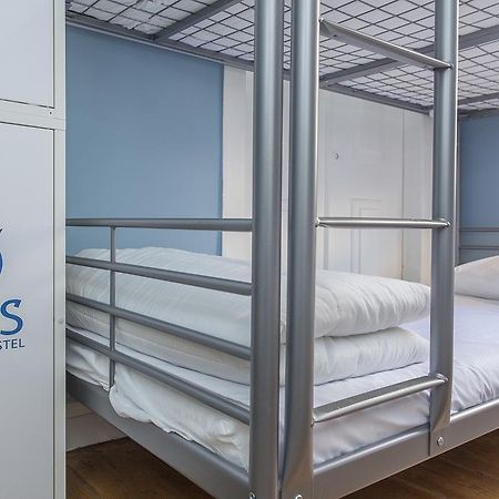 5 Sins Chiado Hostel Lisbon Bagian luar foto