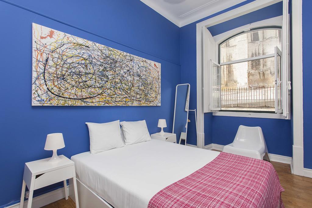 5 Sins Chiado Hostel Lisbon Ruang foto